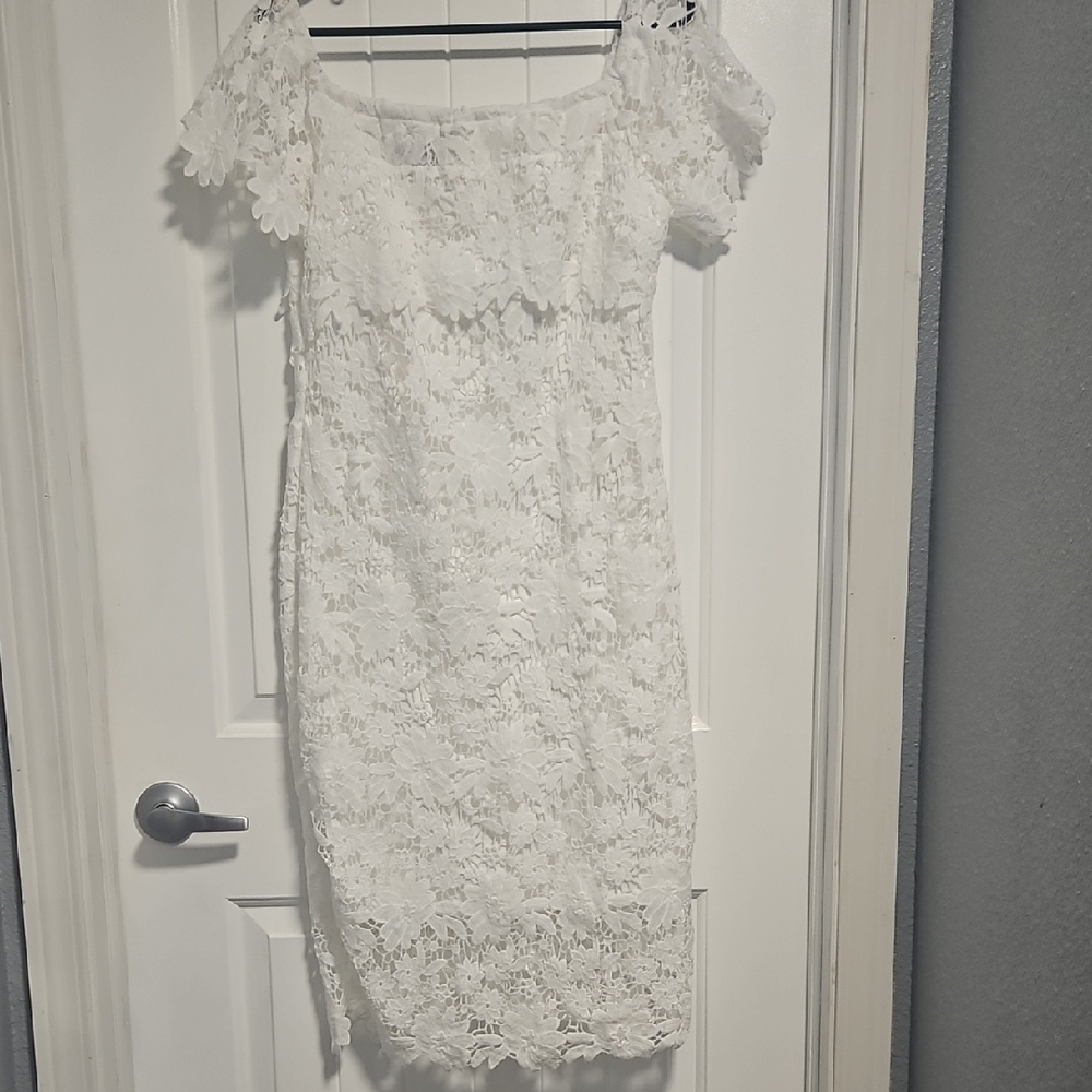 Elegant White Lace Off-Shoulder Dress